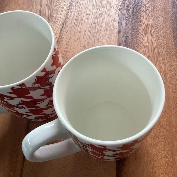 Starbucks Pair (2) of Houndstooth Mugs 2017 White Red Logo 10oz - Picture 4 of 6